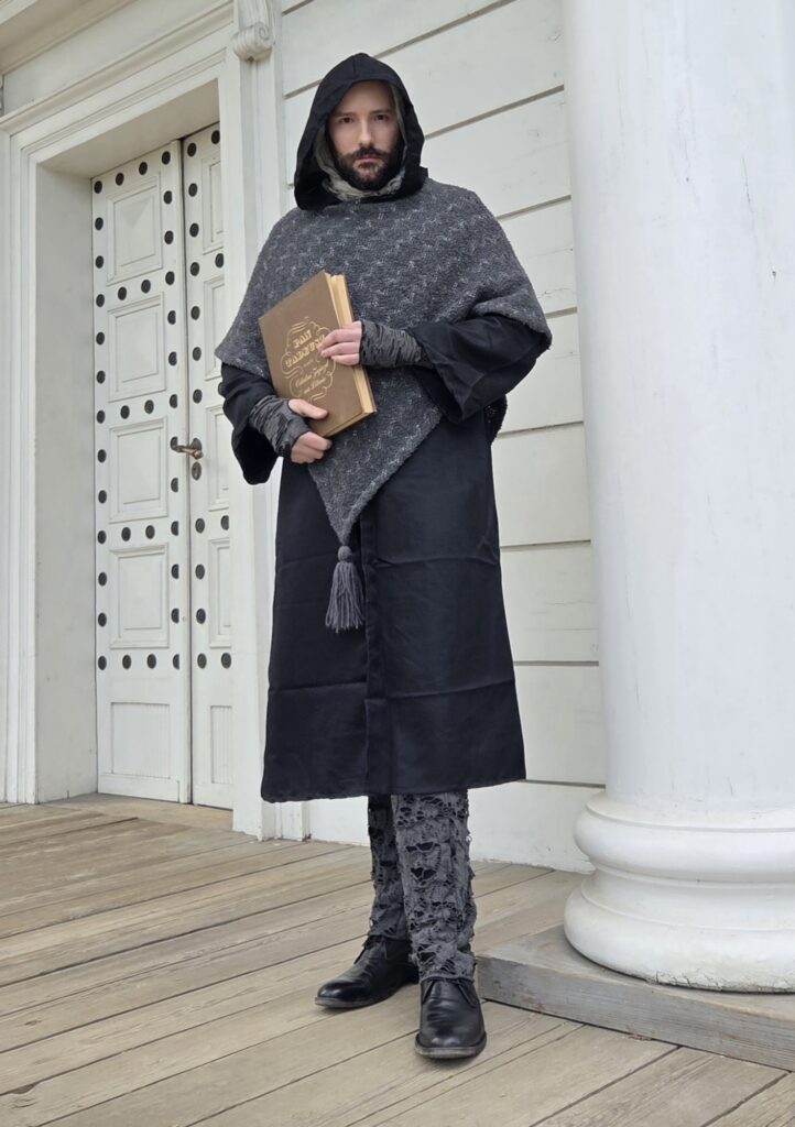 Santiago Arca acting as a sorcerer or wizzard