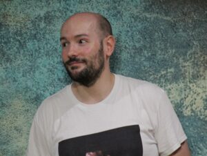 Santiago Arca Henon performing improvisation in English with Jest Set, an improv group, at bar Południk Zero, in Warsaw.